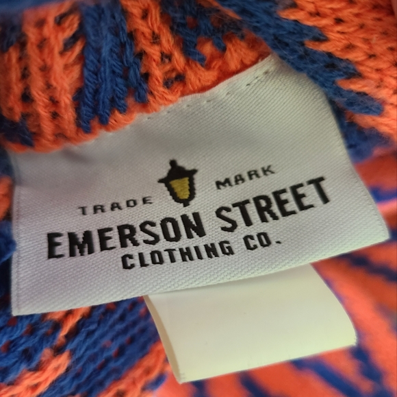 University of Florida UF Gators Infinity Scarf Emerson Street Clothing Co - Picture 4 of 5